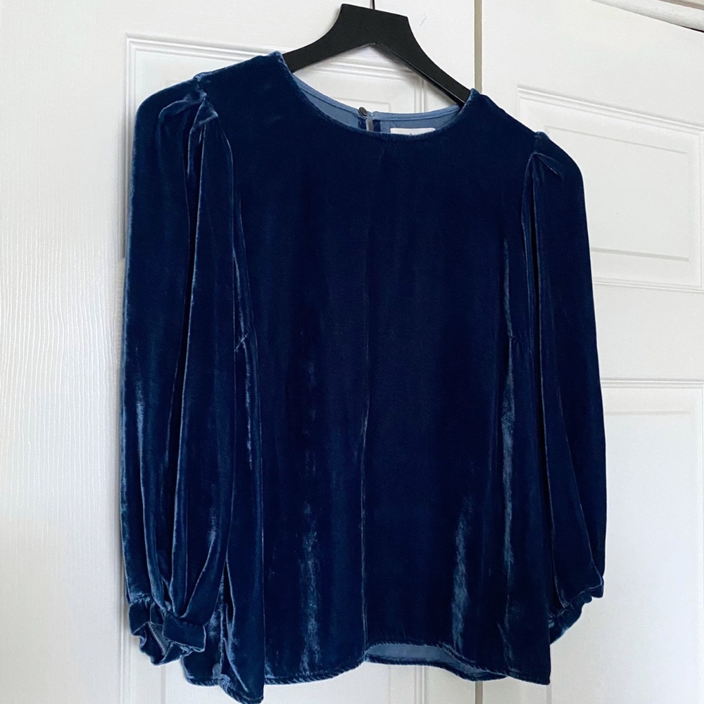 Velvet by Graham & Spencer Teal Blue Top